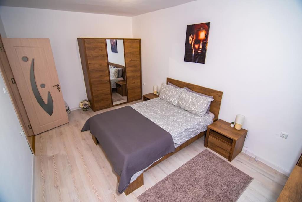 Benny'S Flat Apartment สตาราซาโกรา ภายนอก รูปภาพ
